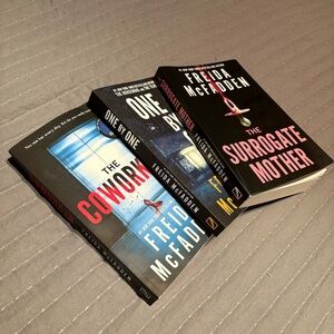 📚Thriller Bundle by Freida McFadden – Like New!